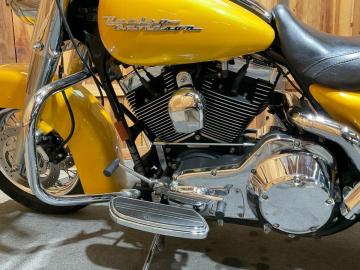 For Sale: Award-Winning 2006 Harley-Davidson Road King Custom - Yellow Pearl