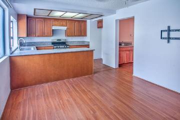 For sale: 3 Bed 3 Bath condo in Toluca Lake for $444,900