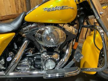 For Sale: Award-Winning 2006 Harley-Davidson Road King Custom - Yellow Pearl